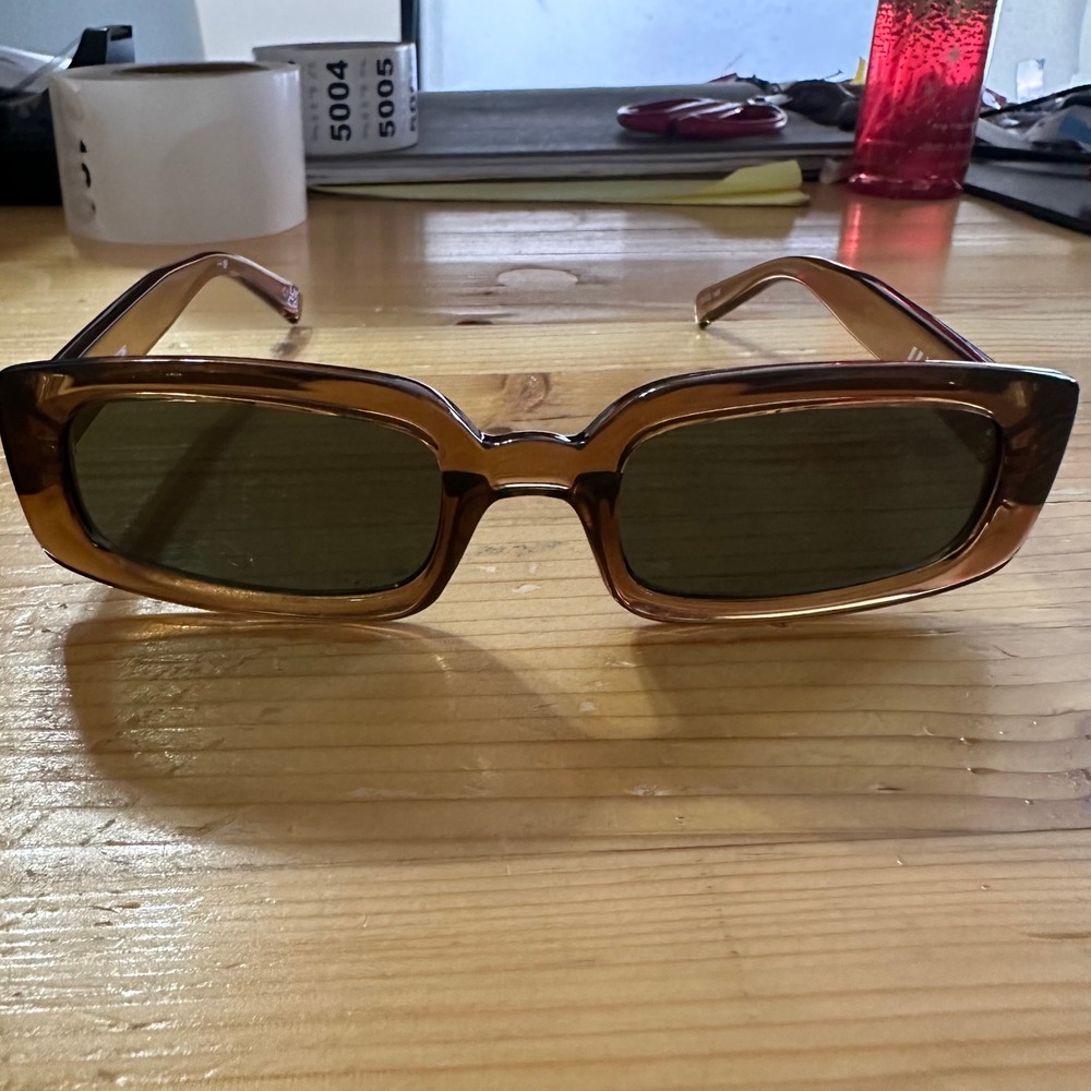 Le Specs Dynamite Sunglasses Caramel Translucent Rectangle 2352261 52-22-145